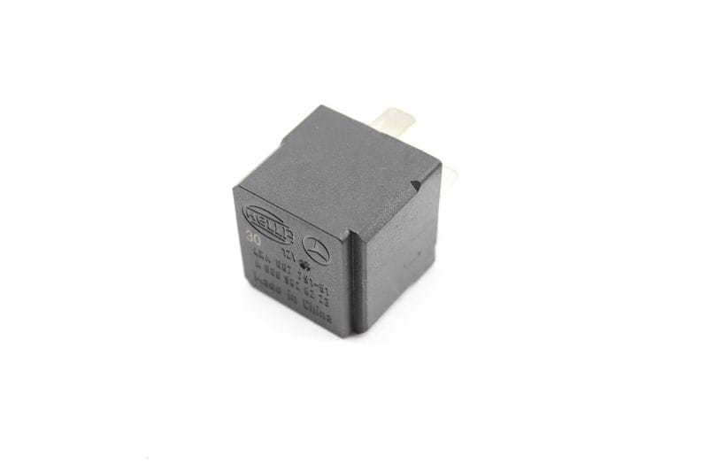 Relay 0009828223 — Used (SKU 507497)