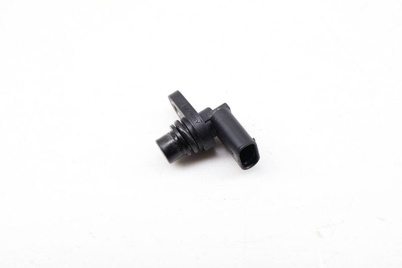 Cam / Camshaft Position Sensor 2709050400 — Used (SKU 644357)
