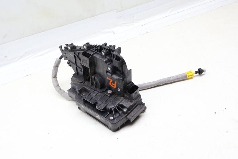 Door Latch / Lock Actuator 0997206301 — Used (SKU 678065)