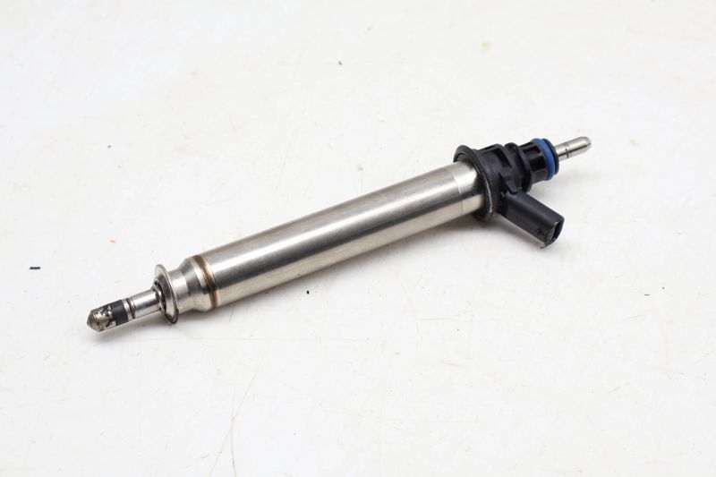 Fuel Injector 2560700187 — Used (SKU 678183)