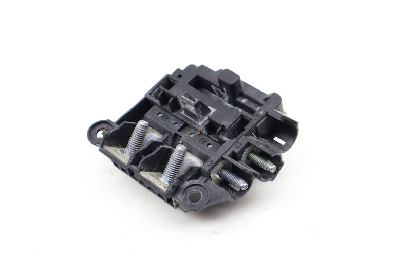 Positive (+) Battery Cable Terminal Connector 2055451400 — Used (SKU 677856)