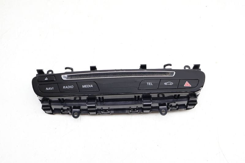 Radio / NAV / Media Control Unit 2059055201 — Used (SKU 678026)