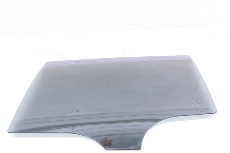 Door Window Glass 2537350500 — Used (SKU 677987)