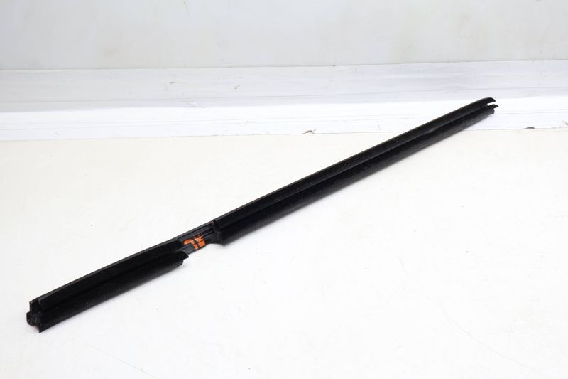 Inner Door / Window Slot Seal 2537350101 — Used (SKU 678041)