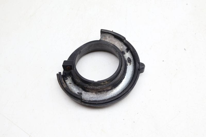 Coil Spring Bushing / Mount 2053240184 — Used (SKU 678108)