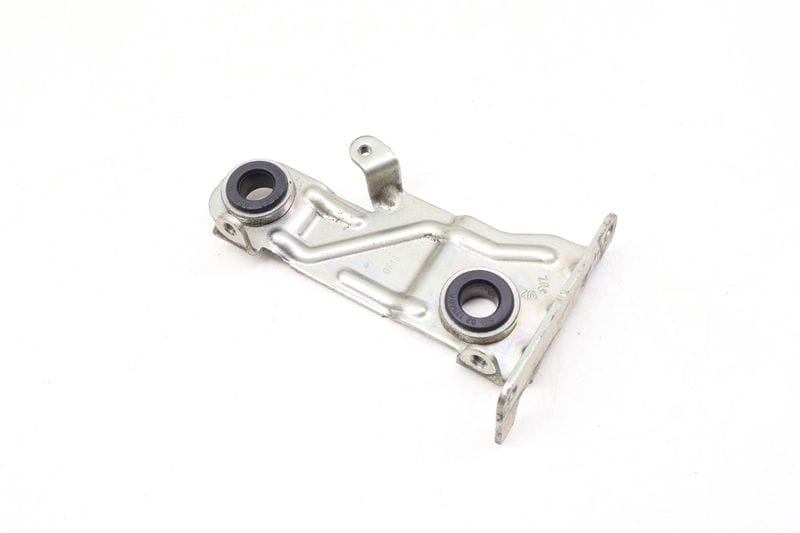 Engine Mount Bracket 2740940141 — Used (SKU 644481)