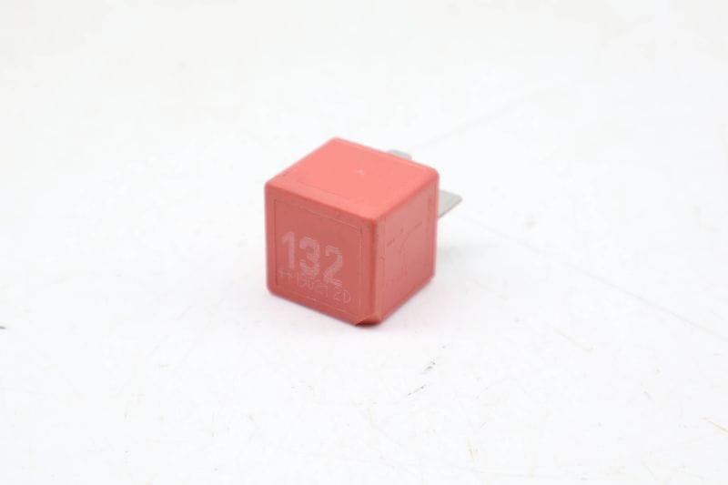 Relay # 132 0009821923 — Used (SKU 677889)