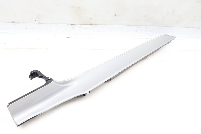 Dash Panel Trim / Molding 2056804871 — Used (SKU 644658)