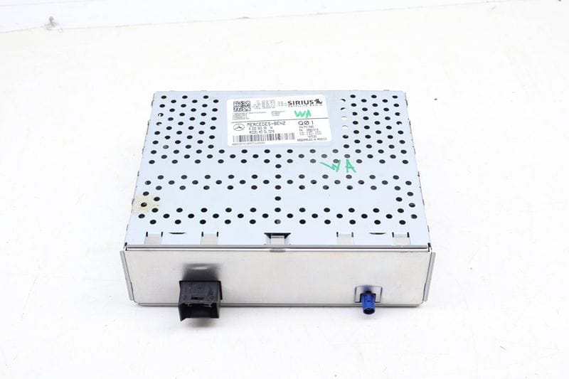 Sirius Satellite Radio Control Module 2229009914 — Used (SKU 677960)