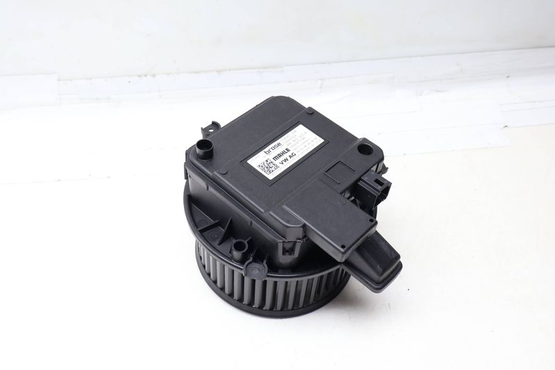 Blower Motor / Fan 4M1820021B — Used (SKU 697405)