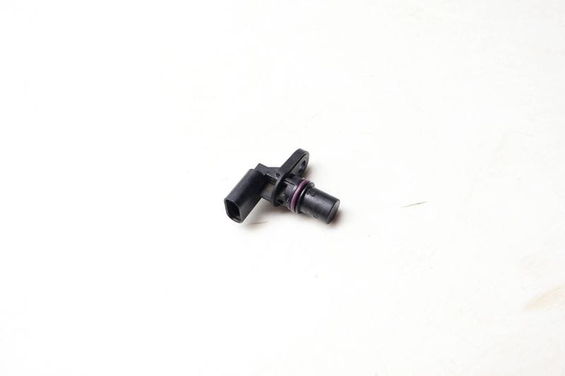 Cam / Camshaft Position Sensor 06M907601D — Used (SKU 697021)