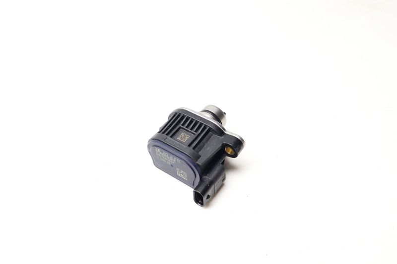 Engine Timing Solenoid Valve 06M906048F — Used (SKU 697026)