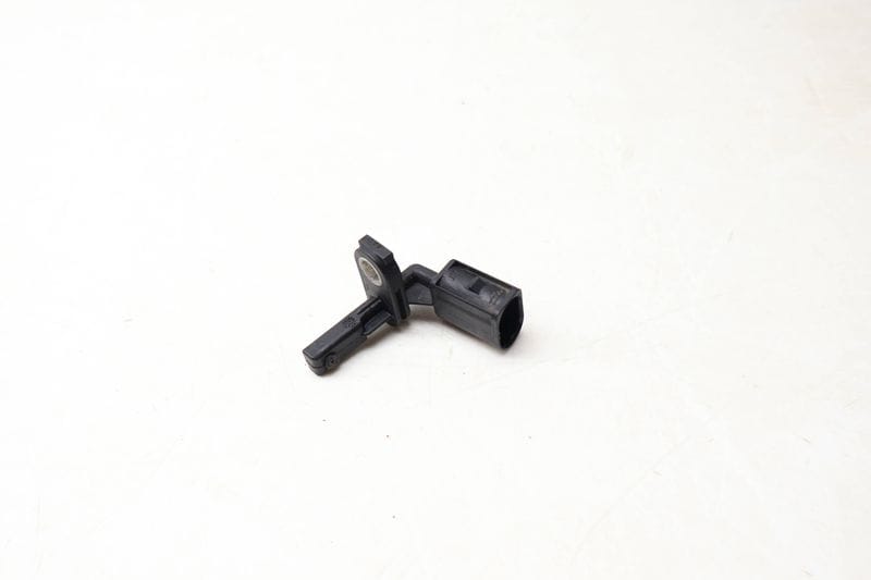 ABS / Wheel Speed Sensor 9Y0927807 — Used (SKU 697028)