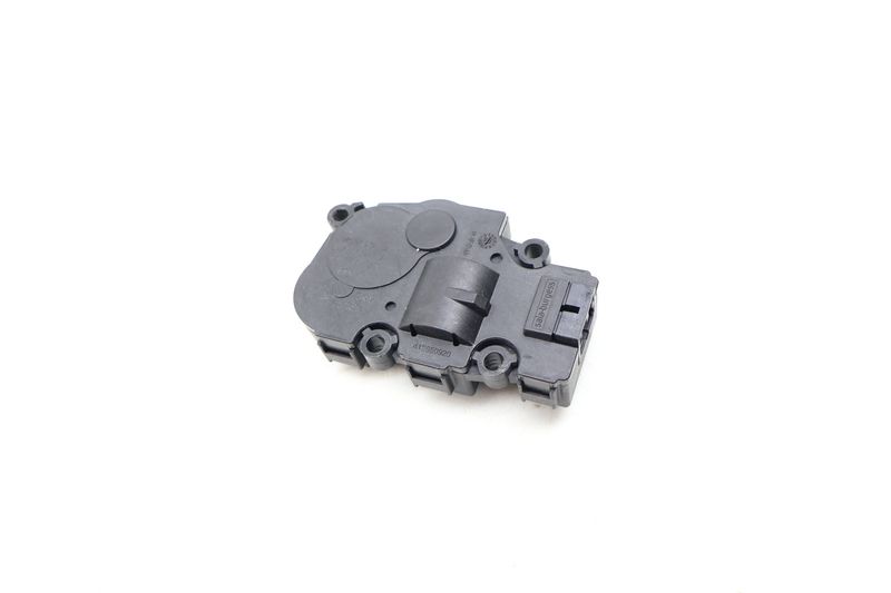 HVAC Flap / Servo Air Motor / Actuator 4M0820511A — Used (SKU 697060)