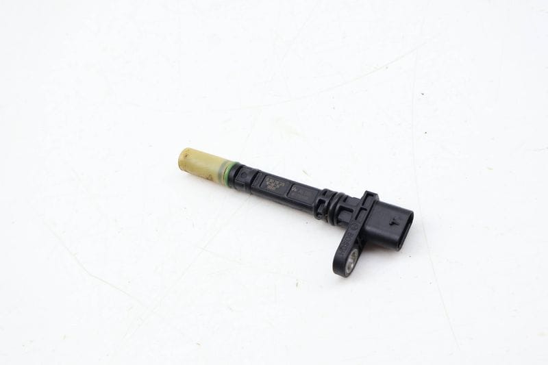 Impulse / Crankshaft Sensor 057906433B — Used (SKU 697045)