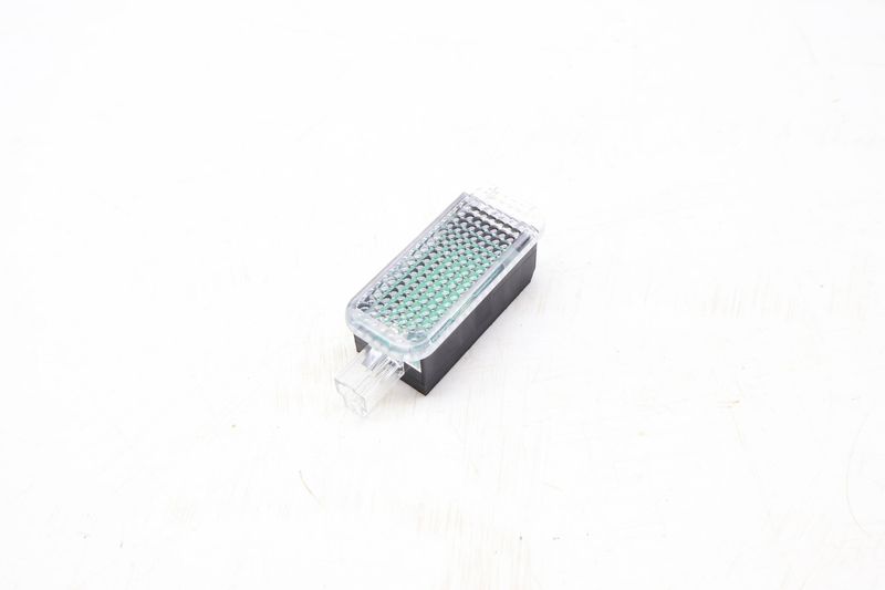 Interior LED Light 8J0947409B — Used (SKU 697066)
