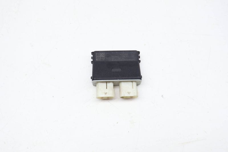 Power Trunk / Hatch Module 3G0962243B — Used (SKU 696954)