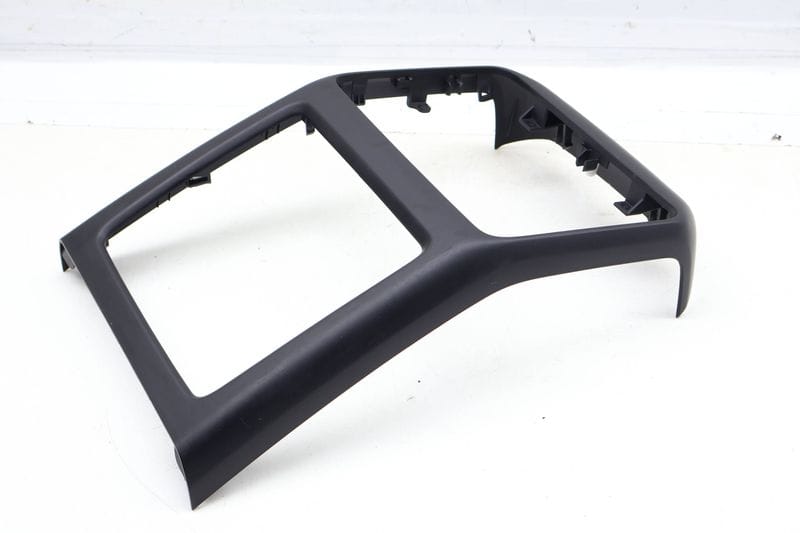 Center Console Trim / Bezel 9Y0864075A — Used (SKU 697289)
