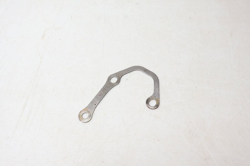 Turbo Exhaust Manifold Bracket 0P2253276 — Used (SKU 697022)