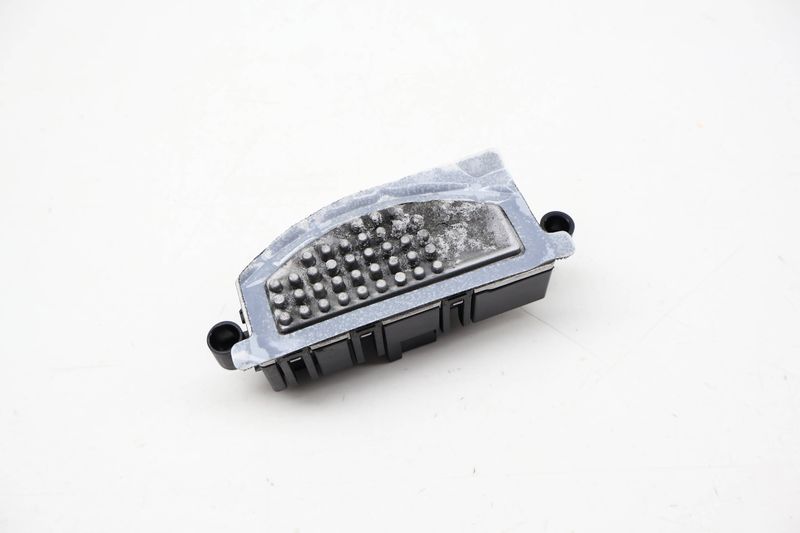 Blower Motor Resistor 8T0820521F — Used (SKU 733168)