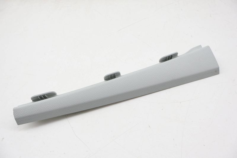 A Pillar Trim (CENTER) 95B868239A — Used (SKU 733196)