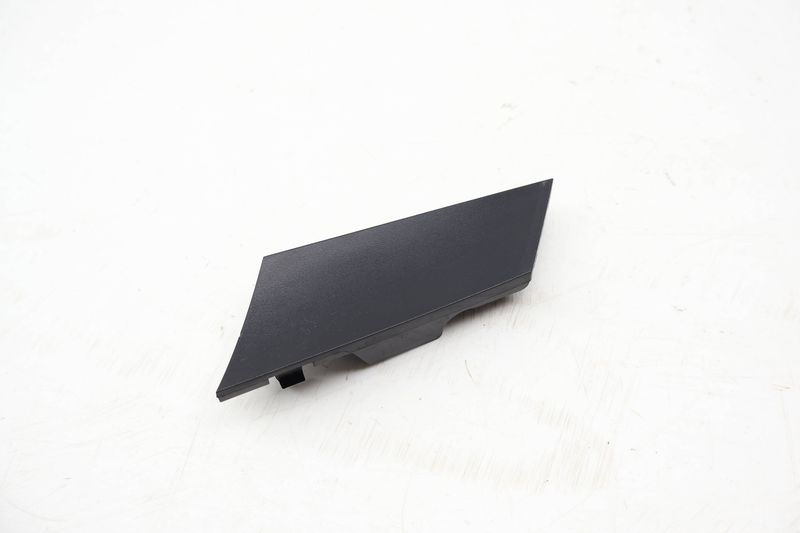 Interior Door Handle Trim / Cover 95B837095B — Used (SKU 733228)