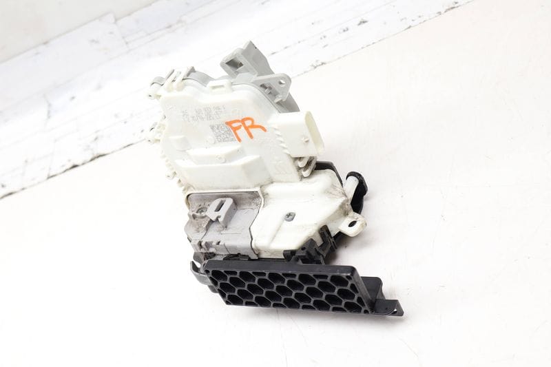Door Latch / Lock Actuator 8J1837016F — Used (SKU 733472)