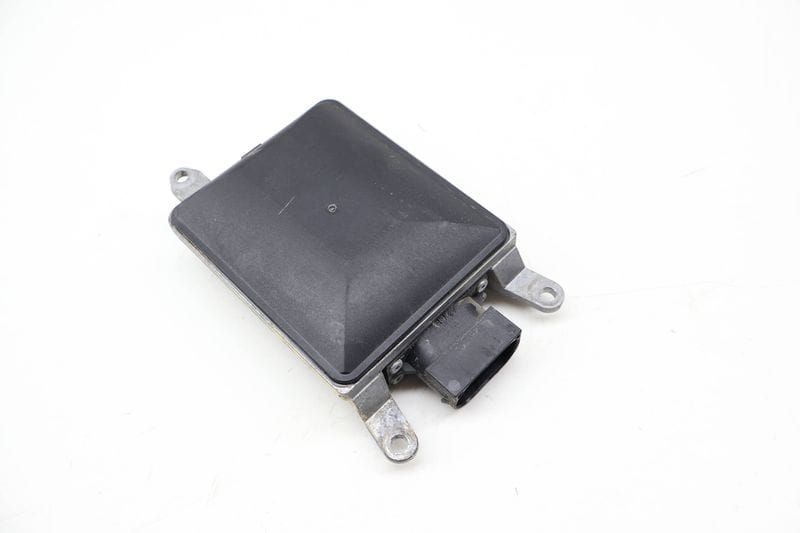 Lane Change Assist Module (SLAVE) 8T0907568B — Used (SKU 733175)