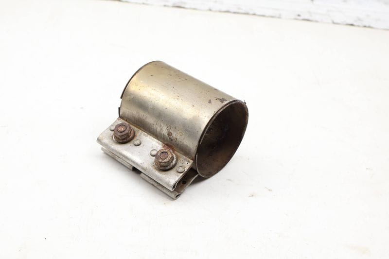 Exhaust Pipe Clamp 5QF253141C — Used (SKU 733604)