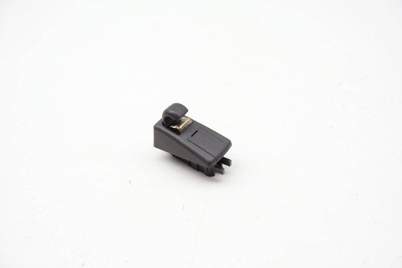Sun Visor Clip / Bracket 95B857561 — Used (SKU 733280)