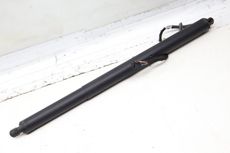 Trunk Hatch Strut / Shock 95B827851F — Used (SKU 733563)