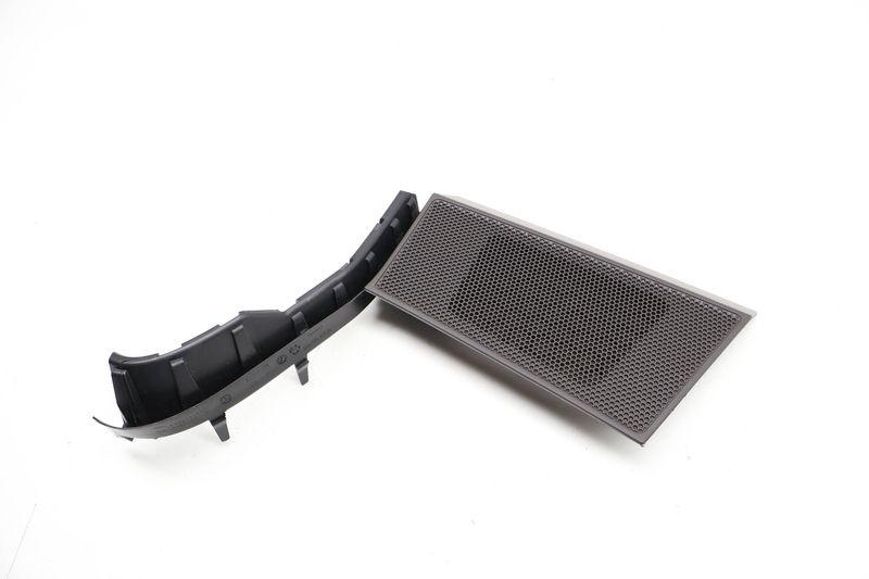 Upper Dash Speaker Grille / Cover 95B035405A — Used (SKU 733275)