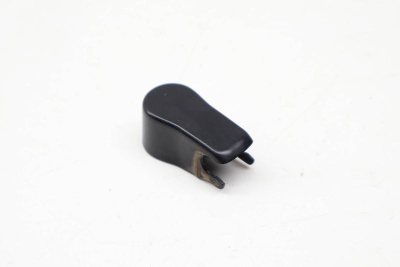 Hatch Wiper Arm Cap 97062812300 — Used (SKU 733381)