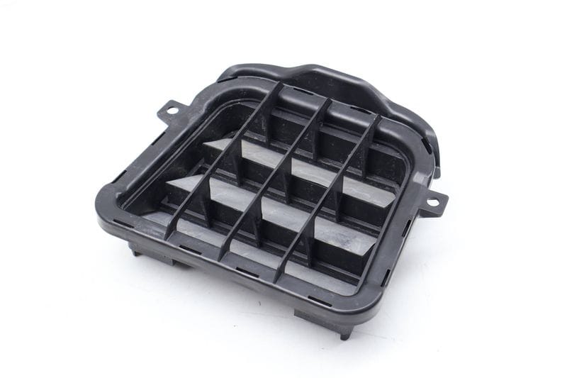 Quarter Panel Vent Insert 8K0819181B — Used (SKU 733550)