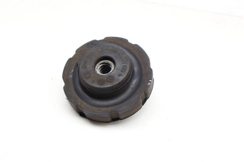 Upper Spring Rubber Mount 95B512149B — Used (SKU 733395)