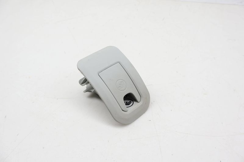 Isofix / Child Seat Hook Cover 95B887233 — Used (SKU 733198)