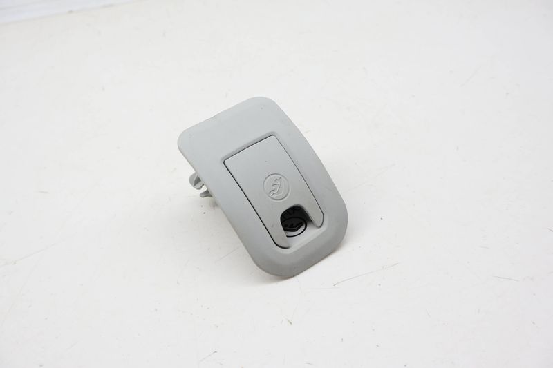 Isofix / Child Seat Hook Cover 95B887233 — Used (SKU 733199)