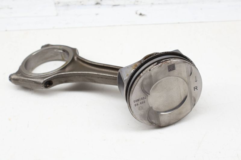 Piston w/ Connecting Rod 06M107100J — Used (SKU 733513)