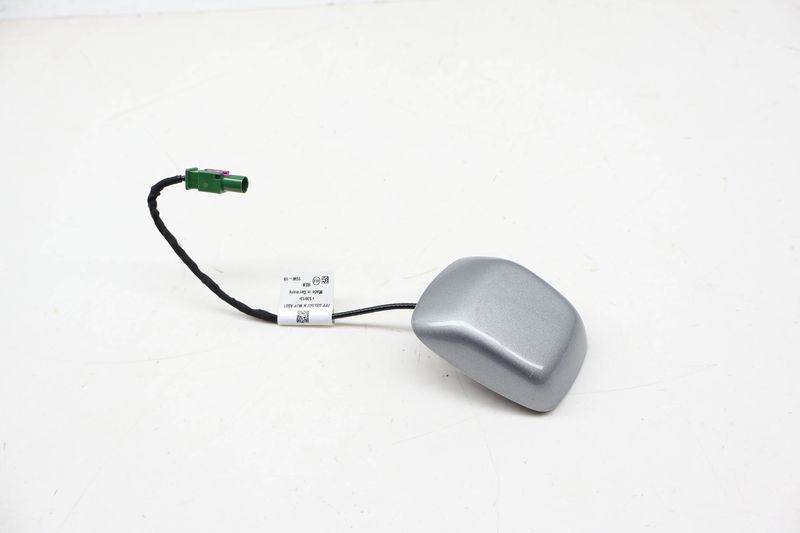 Roof Antenna 7PP035507K — Used (SKU 733245)