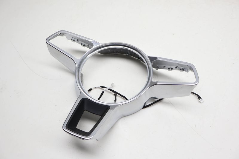 Steering Wheel Trim 95B419732 — Used (SKU 733293)
