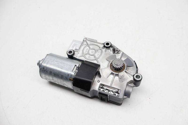 Sunroof / Sun Roof Motor 95B959591B — Used (SKU 733193)