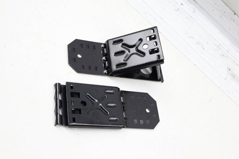 Wheel Chock / Stop Set 7L0860321A — Used (SKU 733527)