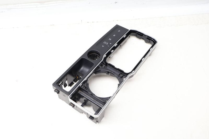 Automatic Shift Selector Cover / Circuit Board 3CN713109 — Used (SKU 643535)