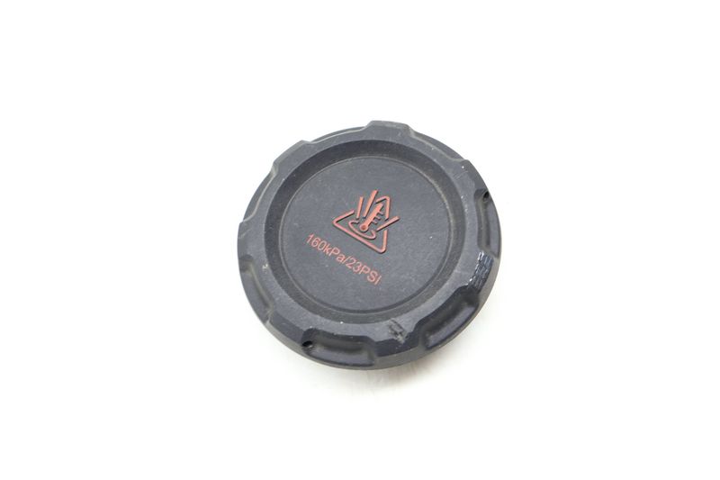 Coolant Reservoir / Bottle / Tank Cap 2Q0121321A — Used (SKU 650979)