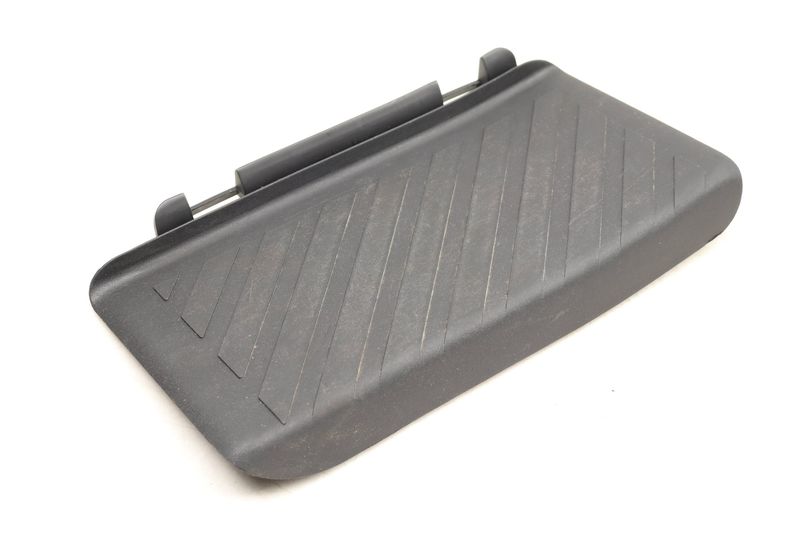 Dead Pedal / Foot Rest Cover 3CN864777 — Used (SKU 512337)