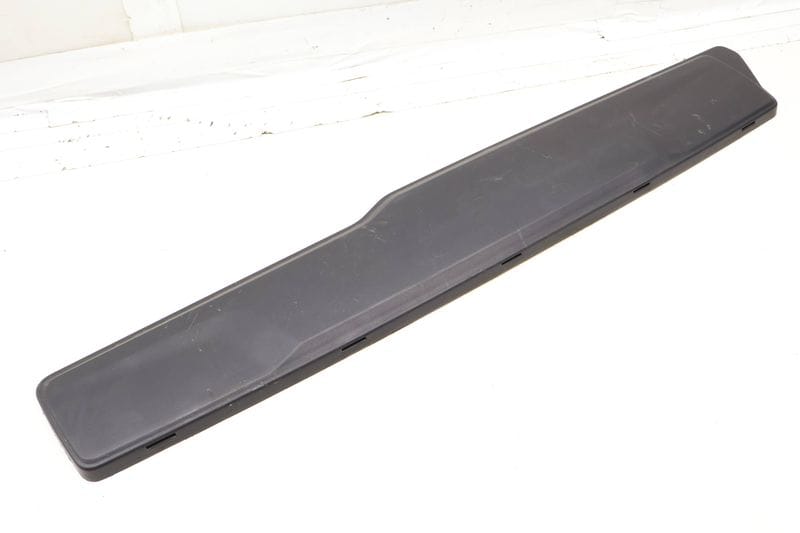 Engine Air Intake Duct Cover 3QF129254 — Used (SKU 687007)