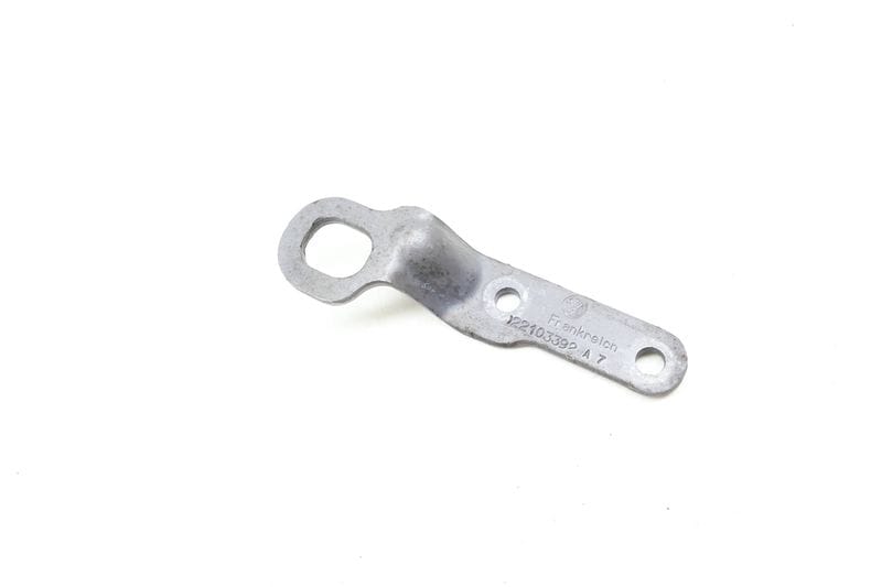 Engine Cylinder Head Bracket 022103392 — Used (SKU 643631)