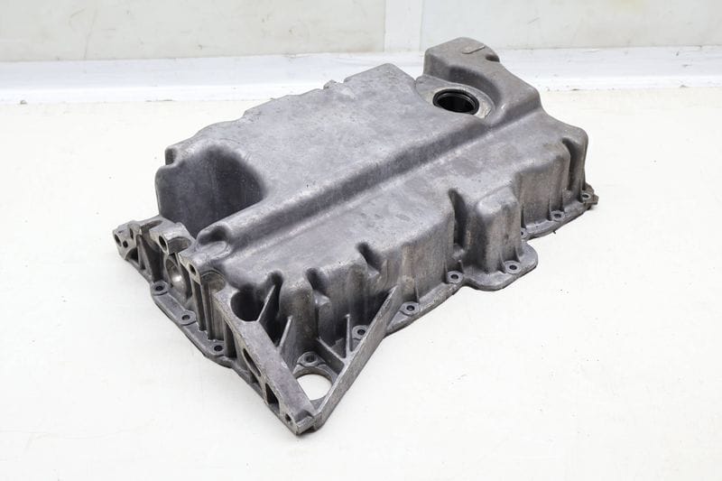 Engine Oil Pan / Sump 03H103603J — Used (SKU 643753)