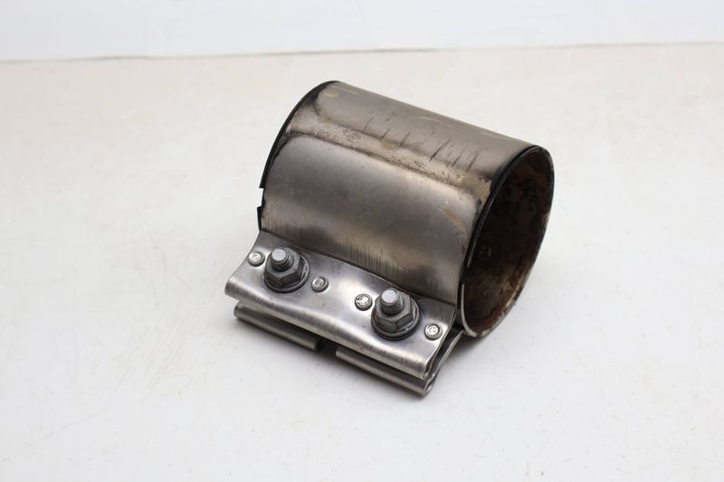 Exhaust Clamp 5Q0253141 — Used (SKU 686785)