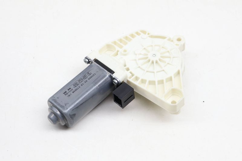 Power Window Motor 5Q4959801B — Used (SKU 629279)